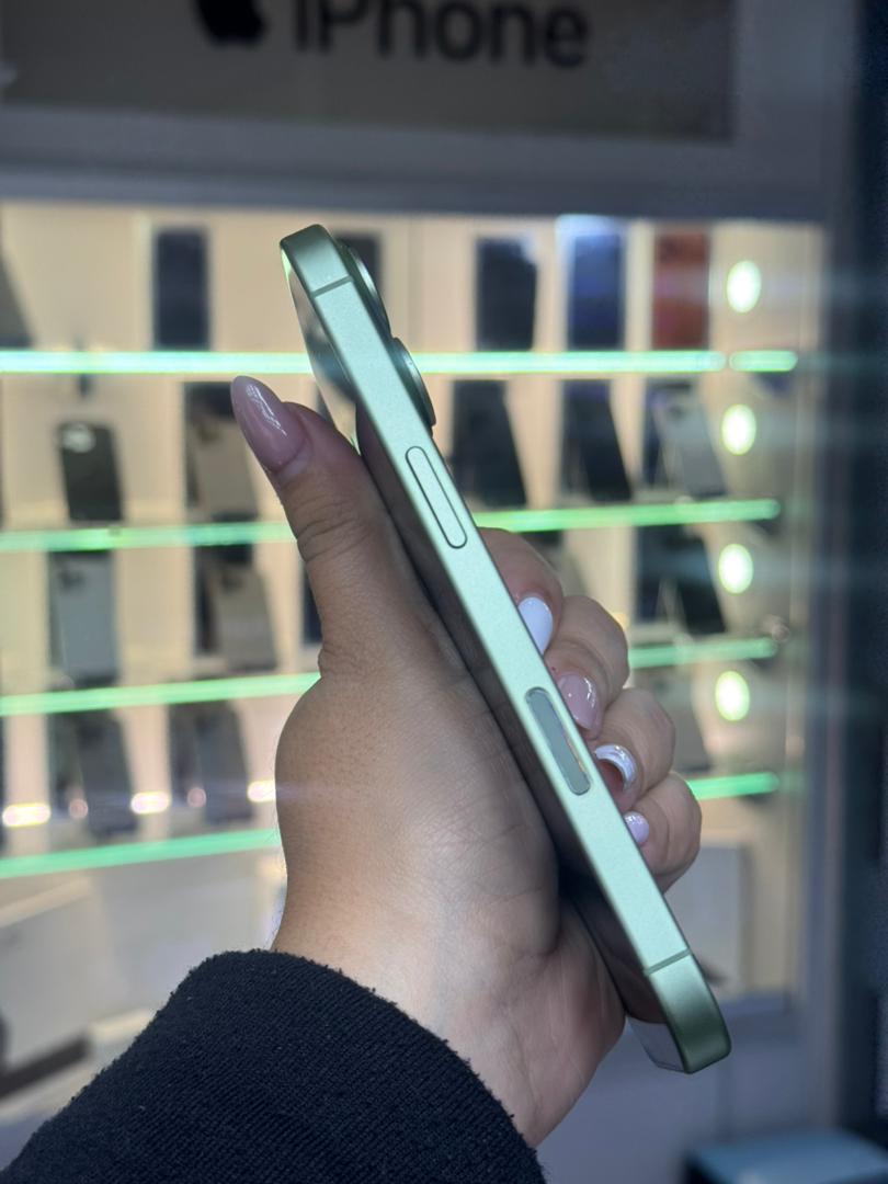 Apple Iphone 17 256 GB Verde (Single Sim) Batería 100% Like New