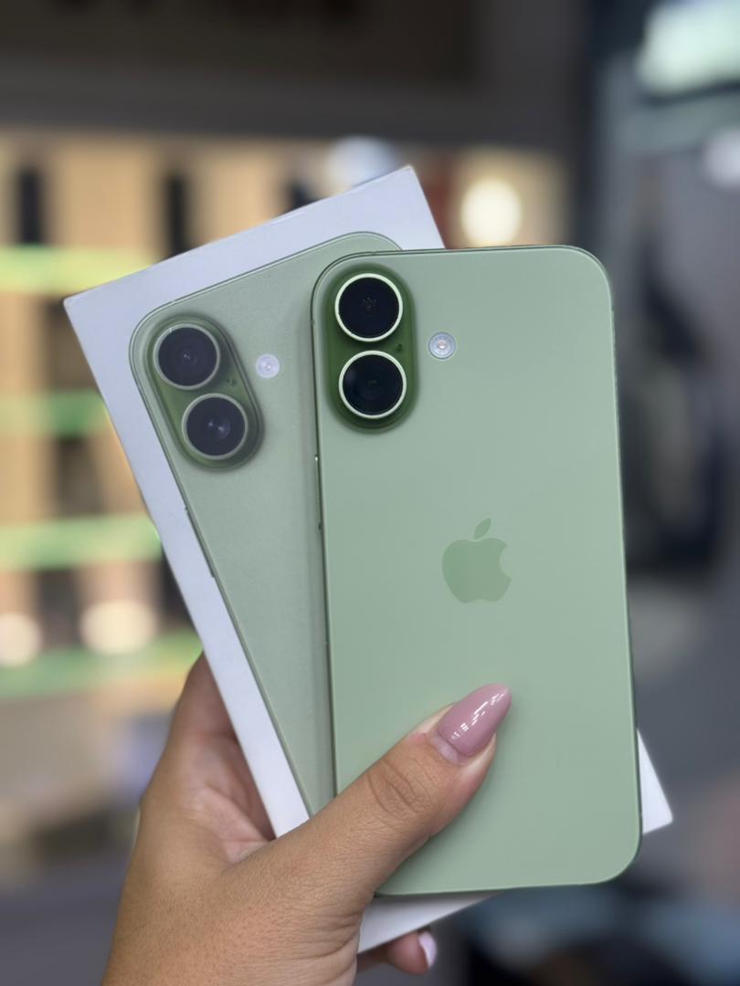 Apple Iphone 17 256 GB Verde (Single Sim) Batería 100% Like New