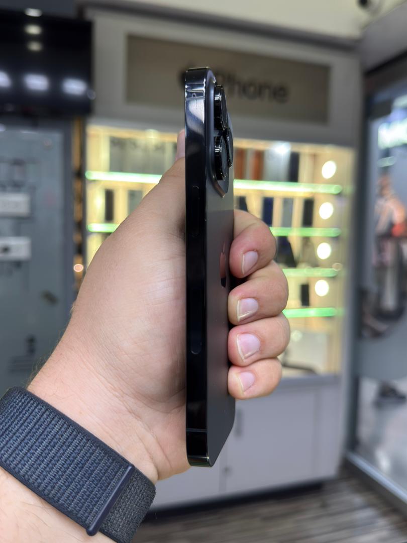 Apple iPhone 14 Pro 256 GB Negro (e-Sim) Batería 86% Like New