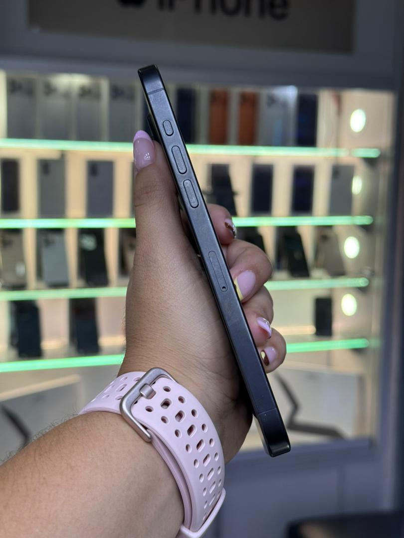 Apple iPhone 15 Pro Max 512 Gb (Single Sim) Titanio Negro Batería 86% Like New
