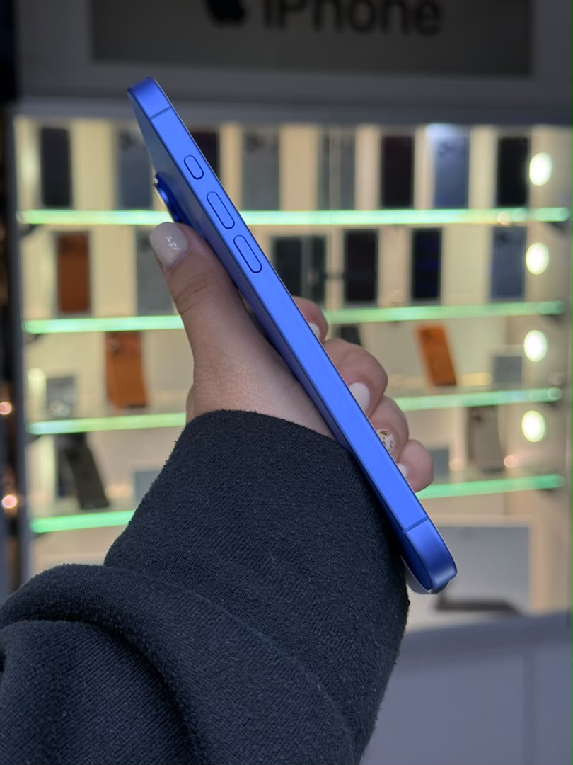 Apple Iphone 16 Plus 256 GB Azul (e Sim) Batería 100% Like New Cashea