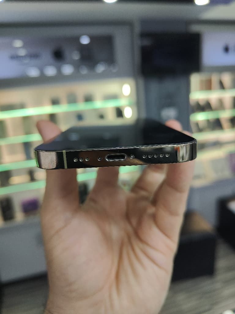 Apple iPhone 14 Pro 512 GB Dorado (e-Sim) Batería 88% Like New L.A