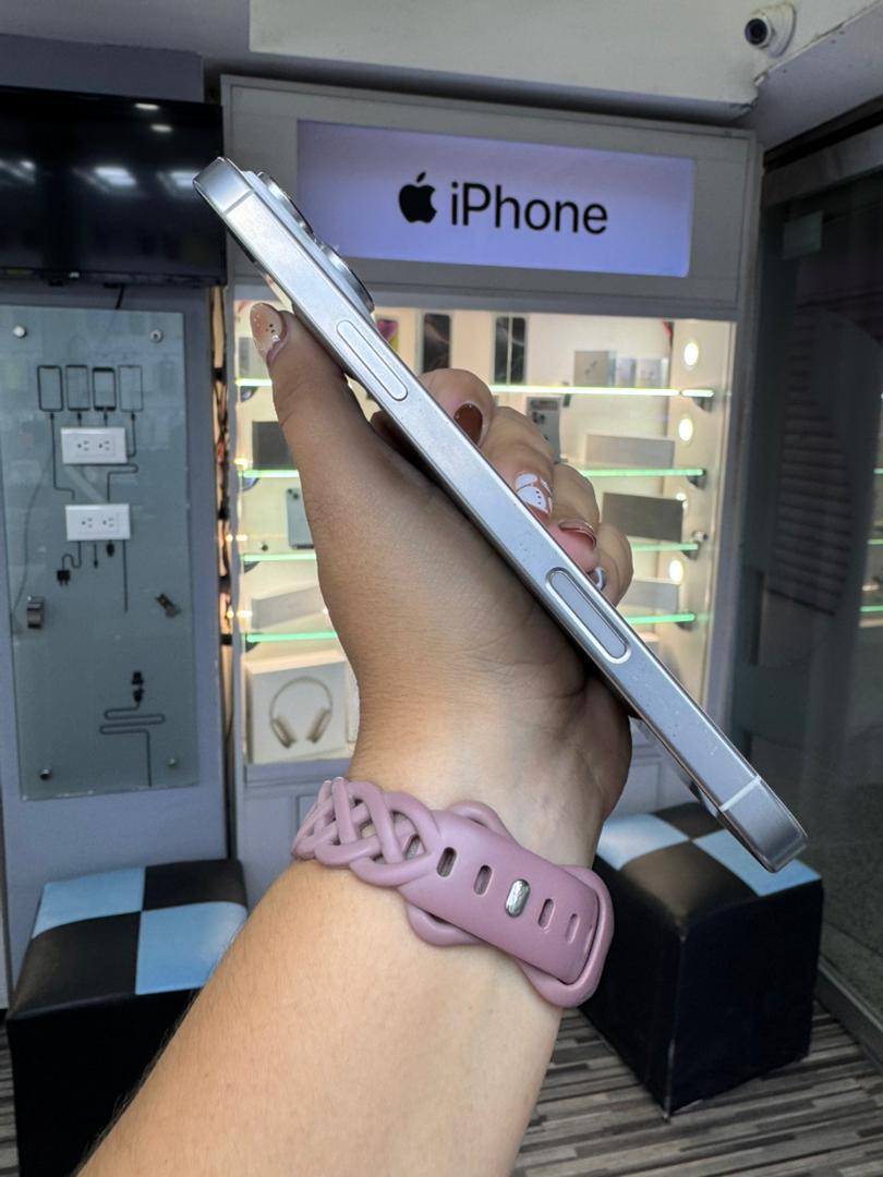 Apple Iphone 16 Pro Max 512 GB White Titanium (e-Sim) Batería 95% Like New