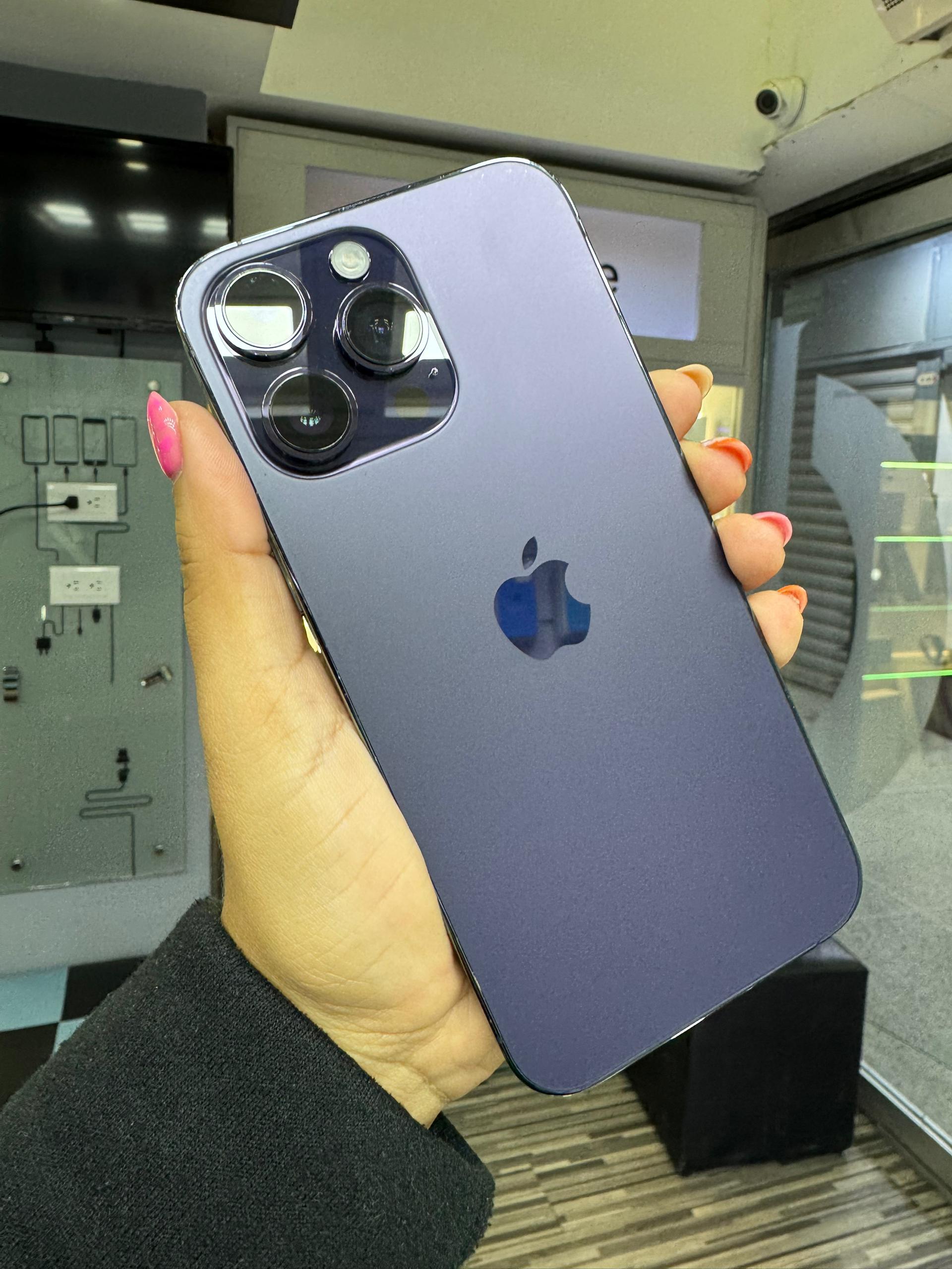 Apple iPhone 14 Pro Max 128 GB Morado (e-Sim) Batería 90% Like New