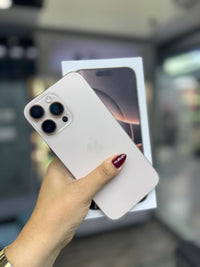 Apple Iphone 16 Pro Max 256GB Desert Titanium (Single Sim) Batería 96% Like New F.P