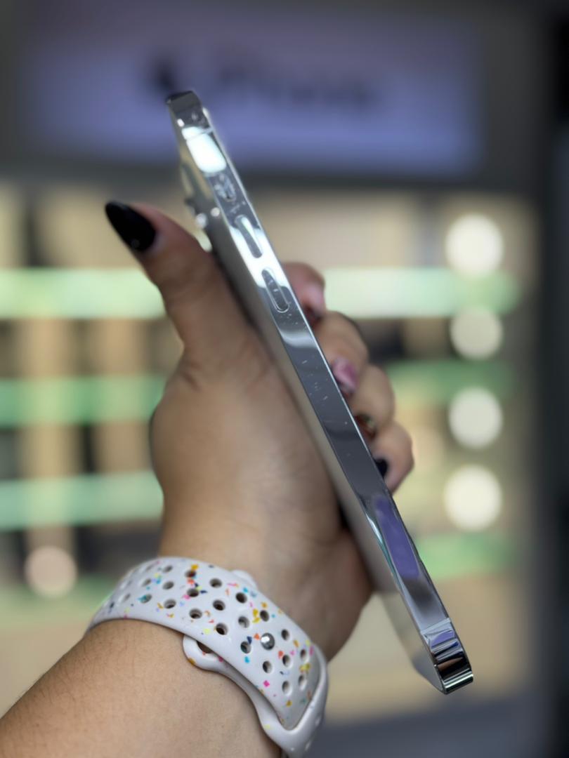 Apple iPhone 14 Pro Max 256 GB Blanco (e-Sim) Batería 85% Like New