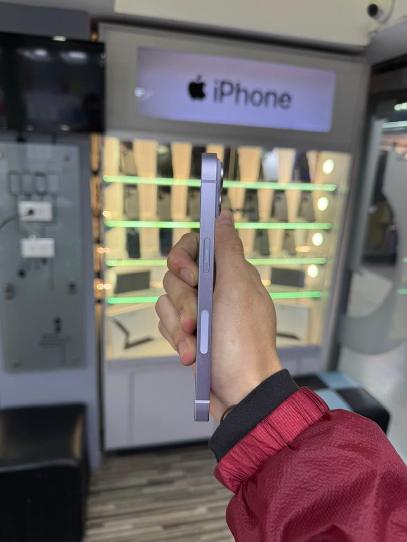 Apple Iphone 14 128 GB Morado (e-Sim) Batería 84% Like New