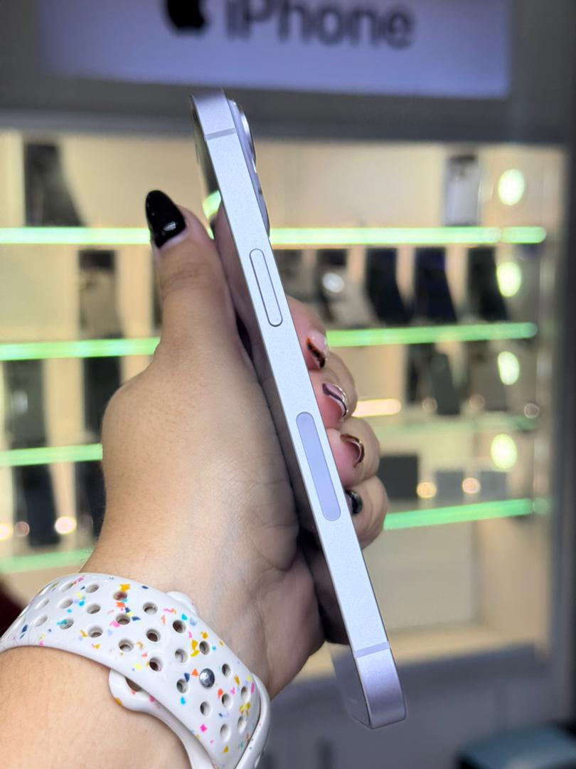 Apple Iphone 14 128 GB Morado (e-Sim) Batería 94% Like New