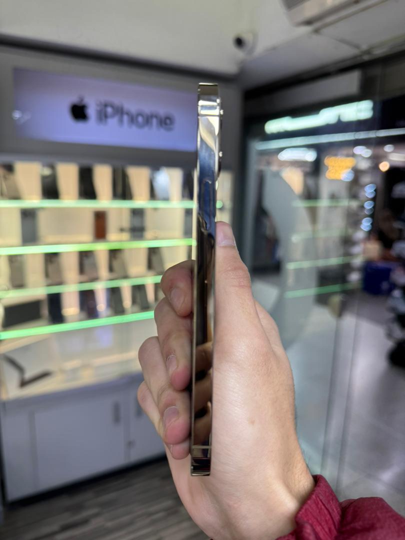 Apple Iphone 12 Pro 128 GB Dorado Bateria 100% Like New