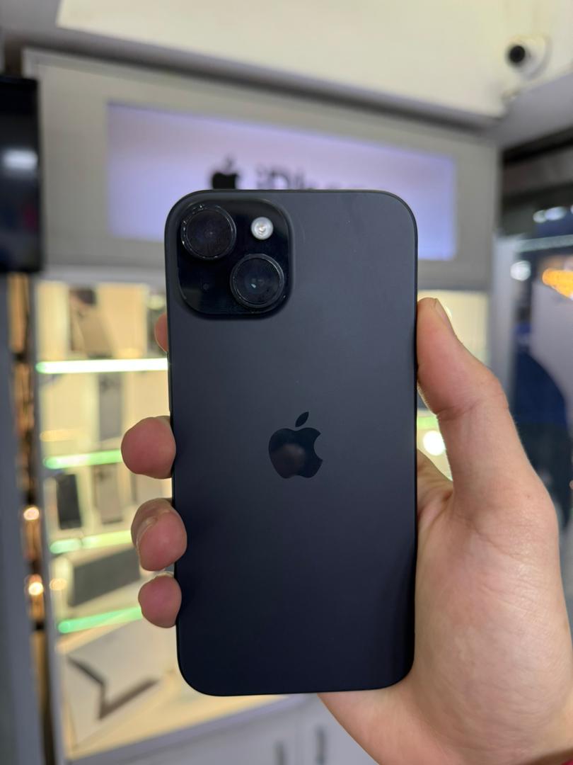 Apple iPhone 15 128 Gb Negro (Single Sim) Batería 96% Like New Cashea