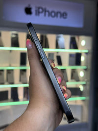 Apple Iphone 16 Pro Max 256 GB Black Titanium (e-Sim) Batería 95% Like New