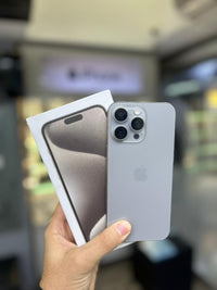 Apple iPhone 15 Pro Max 256 Gb Titanio Natural (e-Sim)  Batería 85% Like New